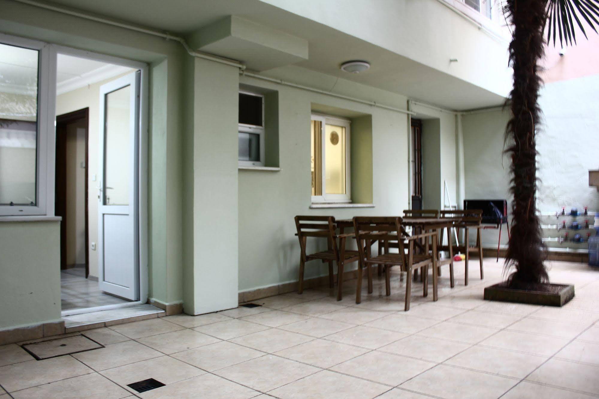 Bueyuekada Apart Hotel - Yeni Apart Адалар Экстерьер фото